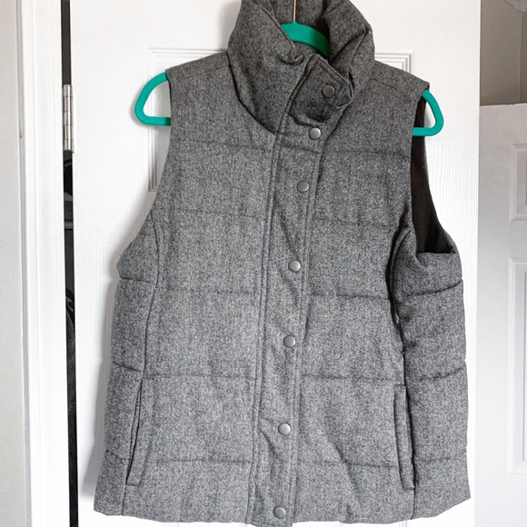 Old Navy Puffy Vest - Picture 1 of 3